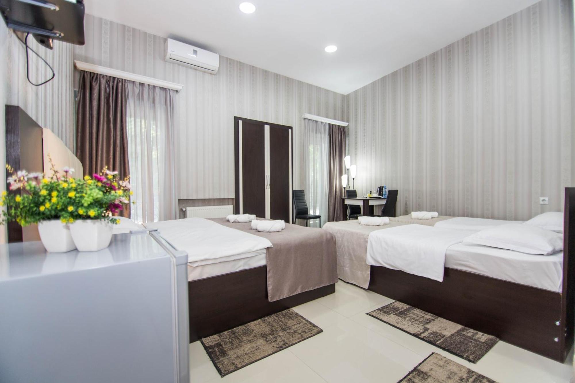 Hotel Brick House Τυφλίδα Εξωτερικό φωτογραφία