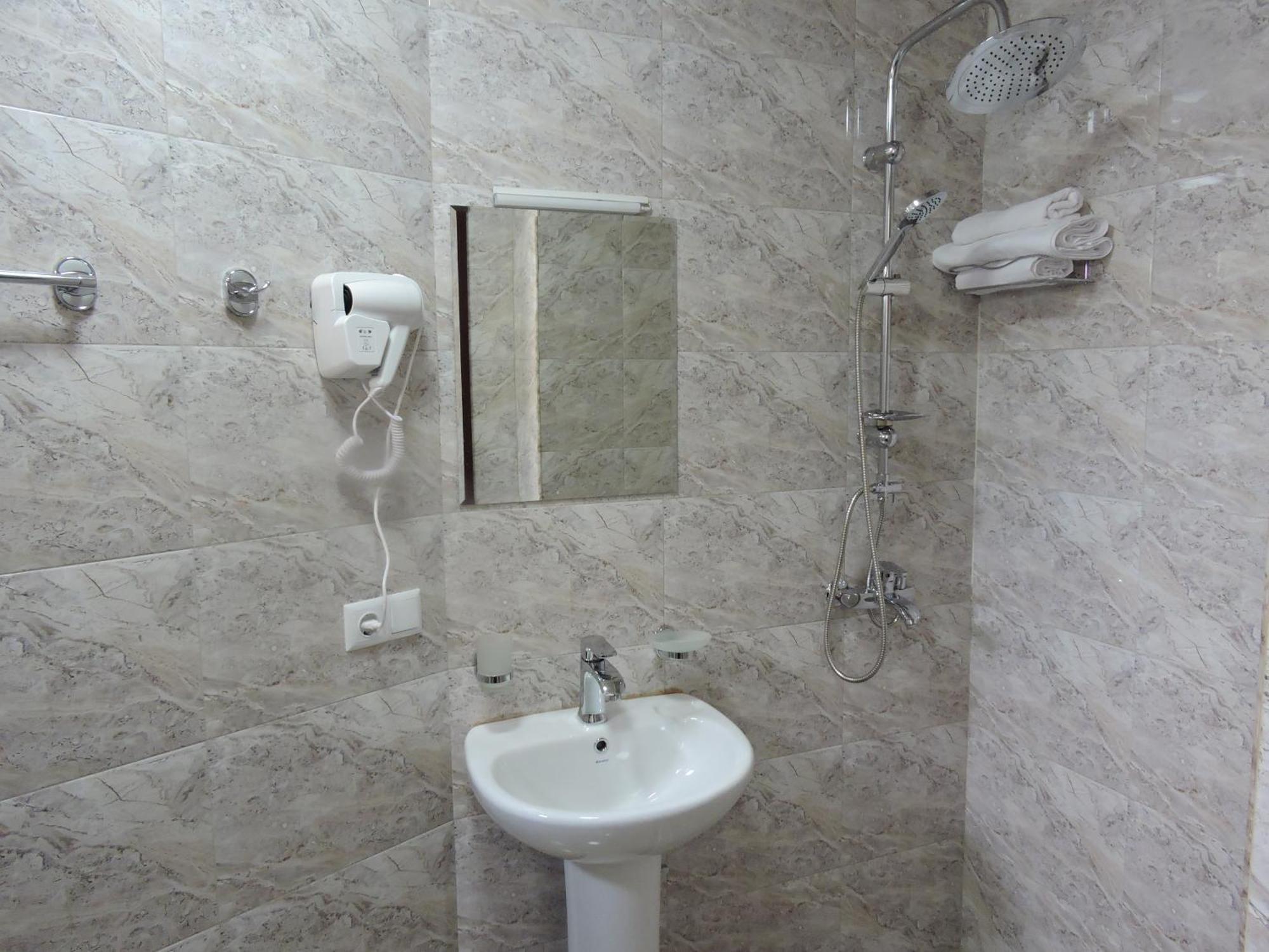 Hotel Brick House Τυφλίδα Εξωτερικό φωτογραφία