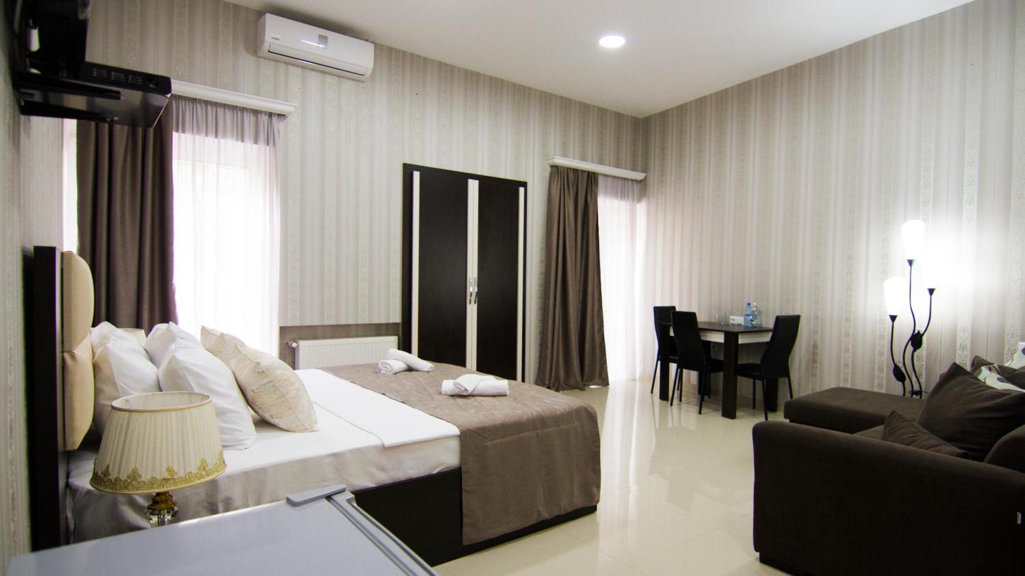 Hotel Brick House Τυφλίδα Εξωτερικό φωτογραφία