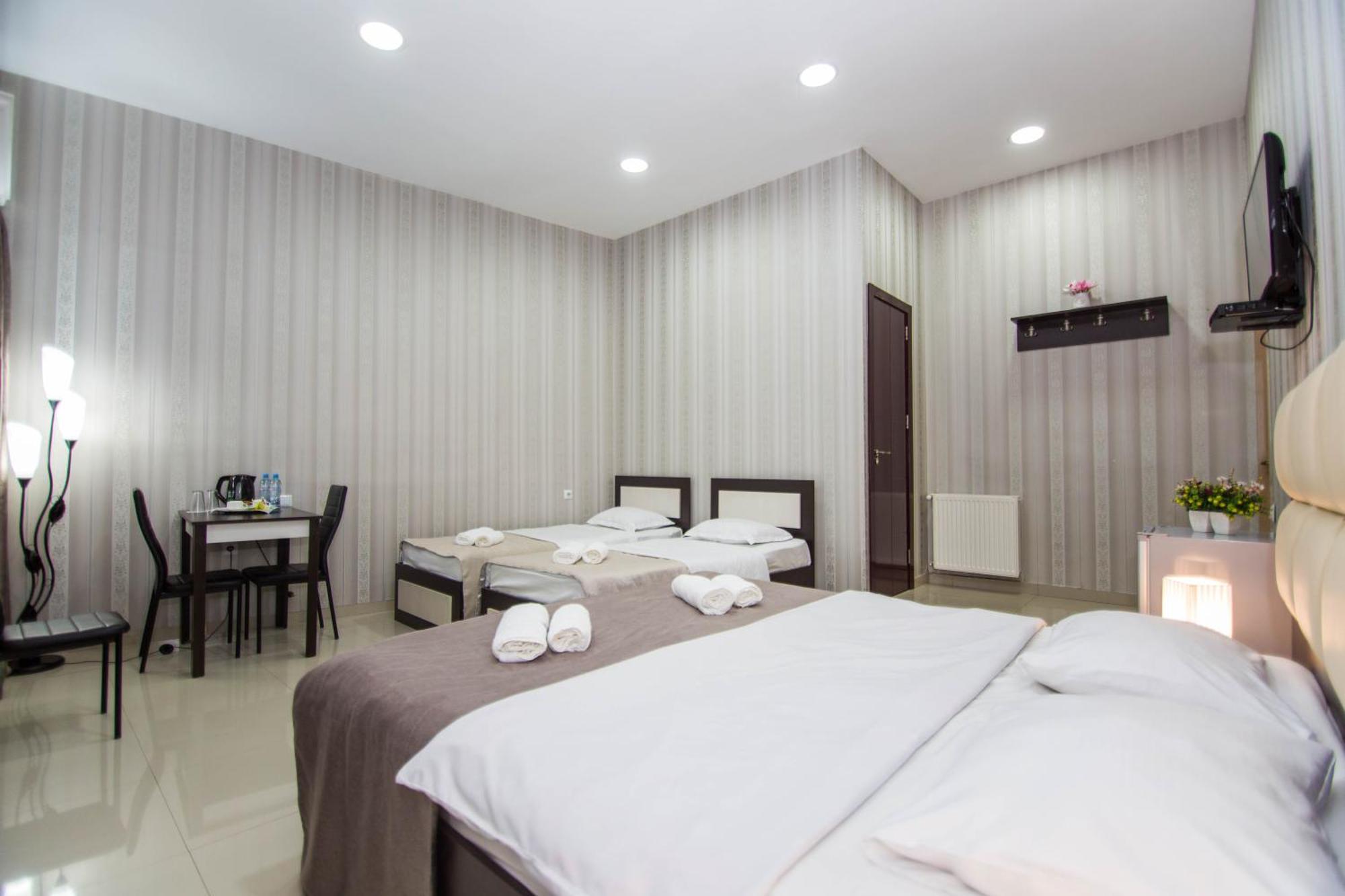 Hotel Brick House Τυφλίδα Εξωτερικό φωτογραφία