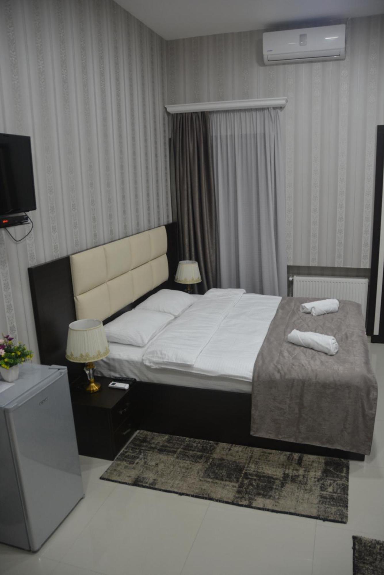 Hotel Brick House Τυφλίδα Εξωτερικό φωτογραφία